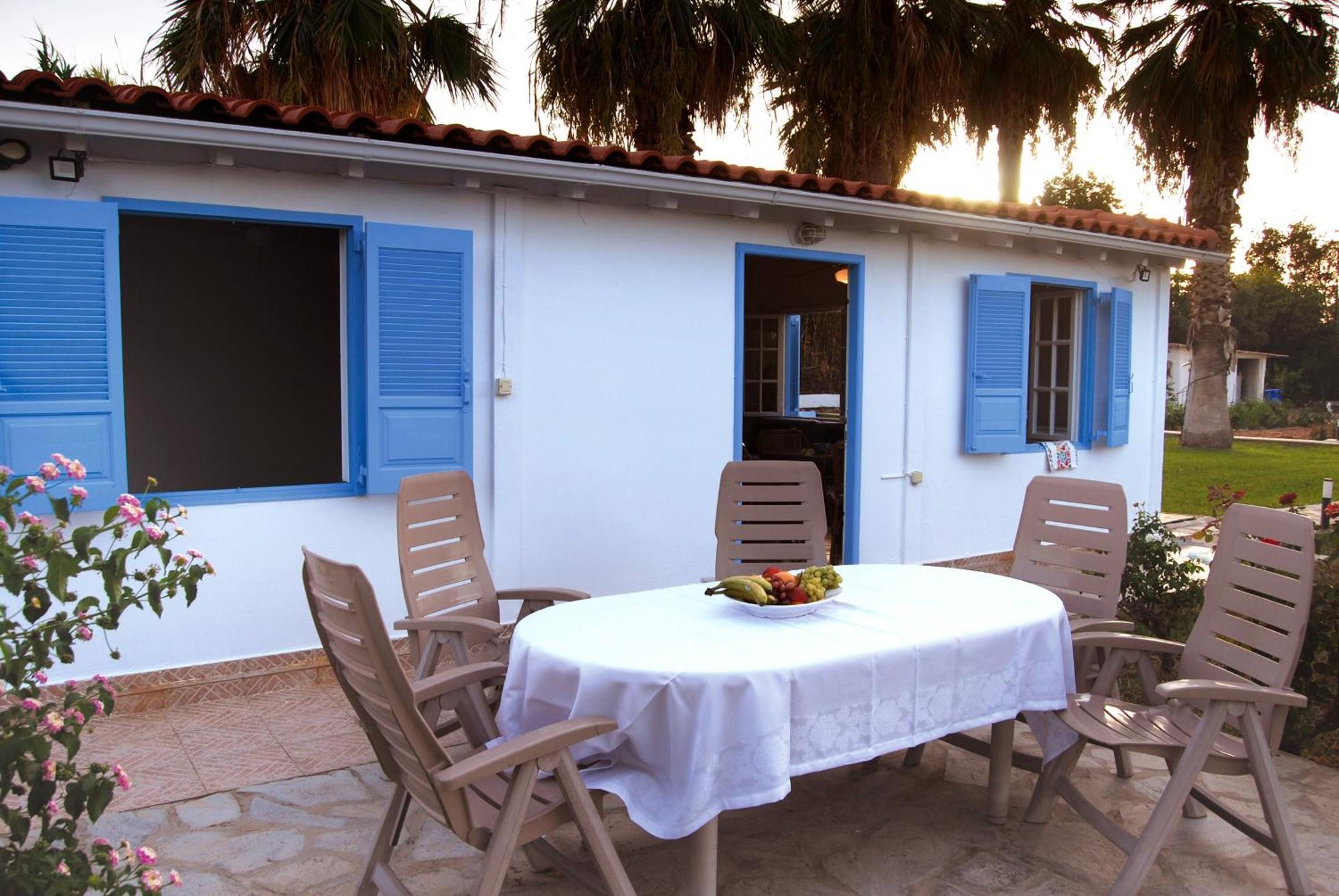 Villa Akrata Akráta Exterior foto