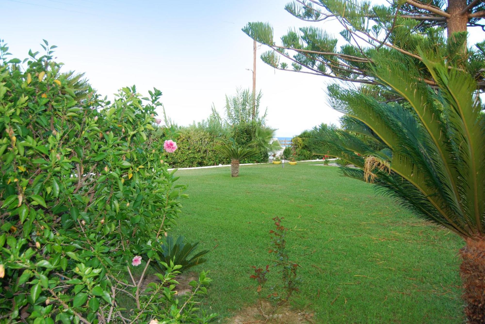 Villa Akrata Akráta Exterior foto